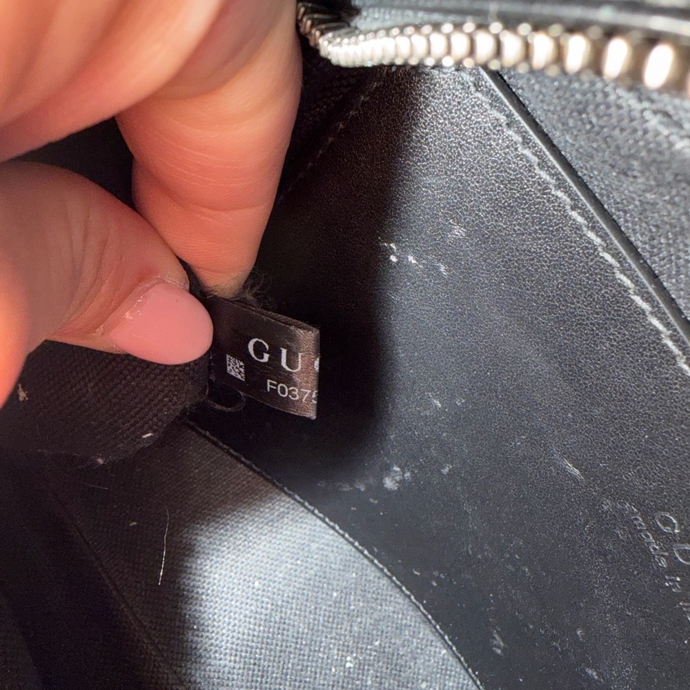 Gucci Black Quilted Leather Shoulder Bag - Picture 7 of 13